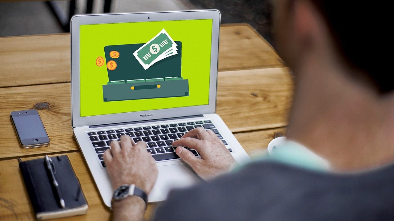 Минимална заплата, работа от вкъщи и роботизация – накъде върви трудовият пазар